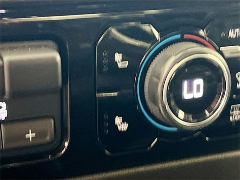 Used 2024 Chevrolet Silverado 2500 LTZ image 19