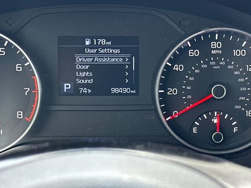 Used 2022 Kia Sportage LX image 27