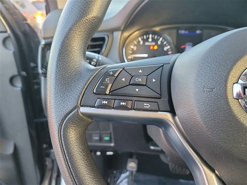 Certified 2021 Nissan Rogue Sport S image 16