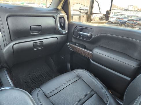 Used 2023 GMC Sierra 2500 Denali w/ Technology Package image 22