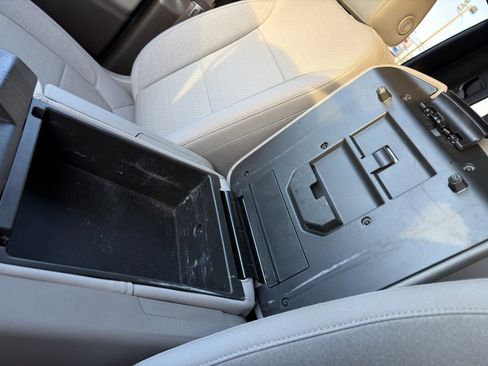 Used 2020 Chevrolet Silverado 1500 LT w/ All-Star Edition image 43