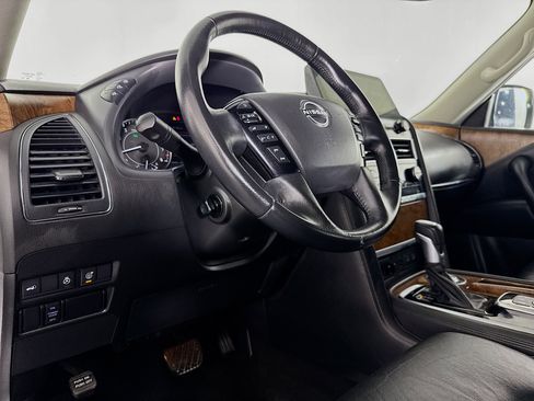Used 2023 Nissan Armada SL image 22