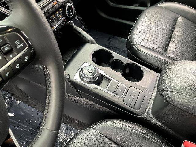 Certified 2022 Ford Escape SEL AWD/4WD image 19