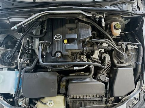 Used 2015 MAZDA MX-5 Miata Club RWD image 25