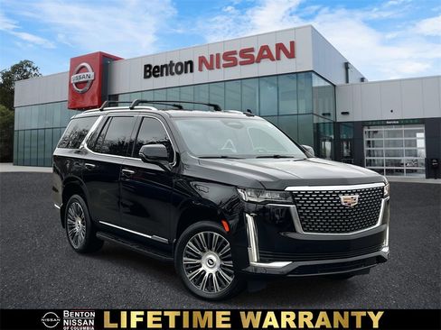 Used 2022 Cadillac Escalade Premium Luxury image 1