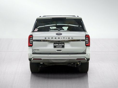 Used 2024 Ford Expedition Limited AWD/4WD image 4