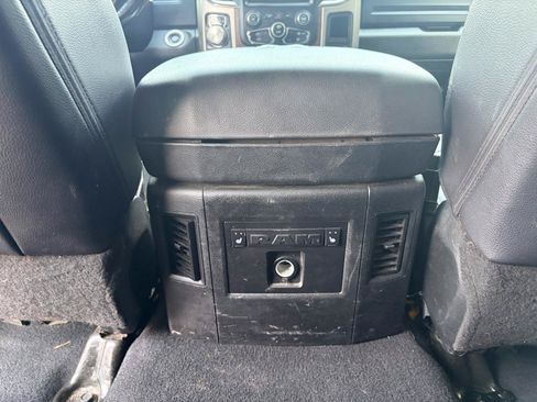 Used 2017 RAM 1500 Laramie AWD/4WD image 17