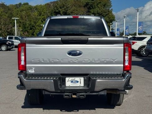Used 2024 Ford F250 XLT image 4