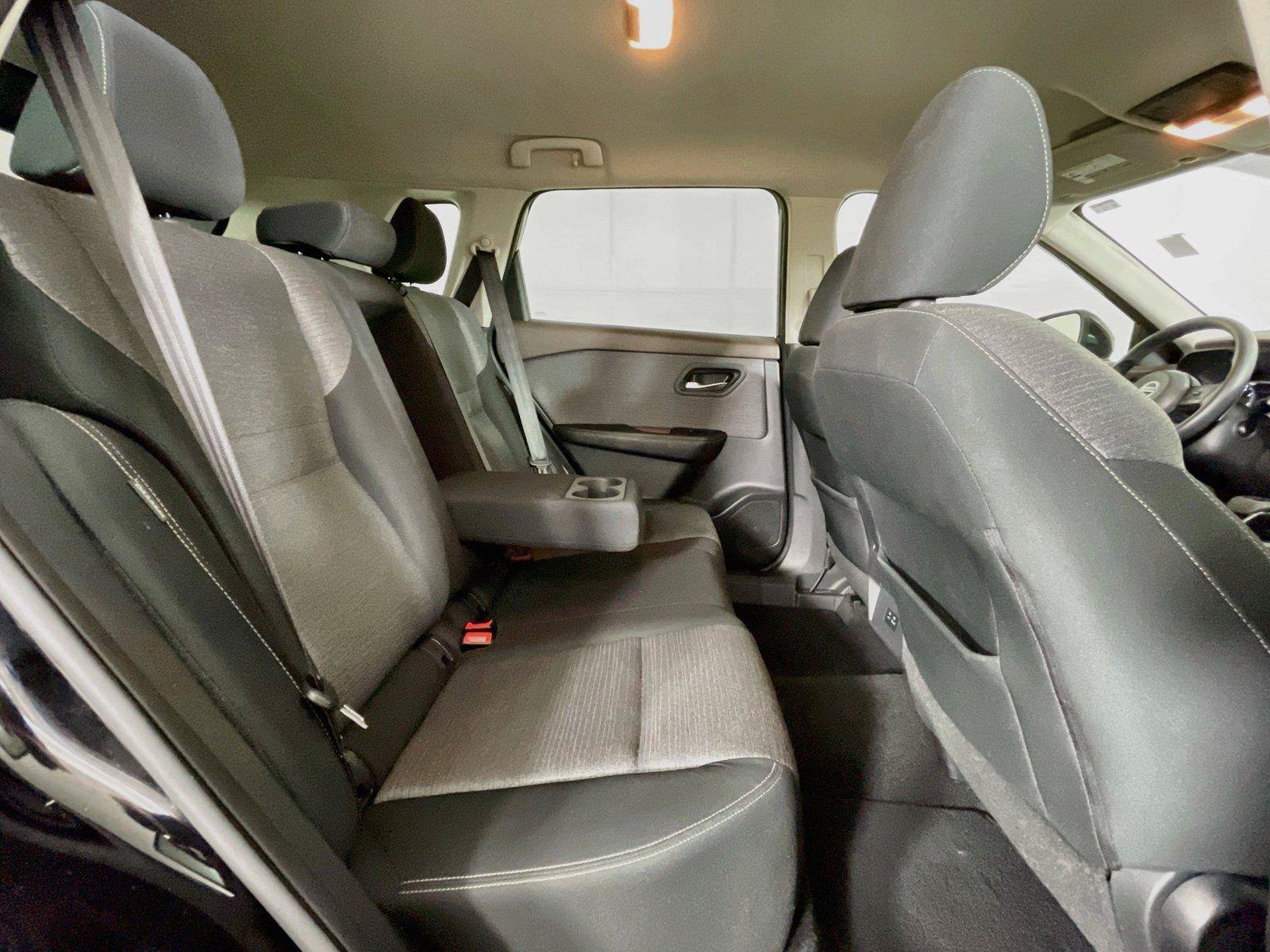 Used 2021 Nissan Rogue SV AWD/4WD image 28