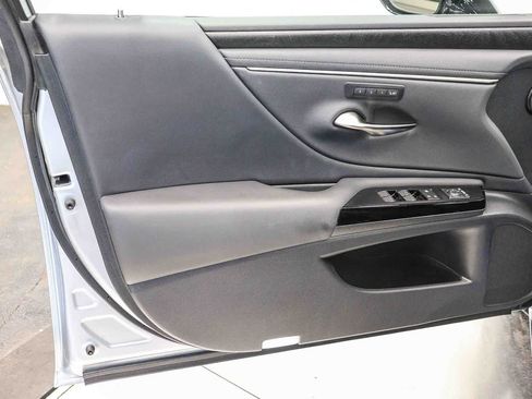 Used 2024 Lexus ES 350 w/ Premium Package FWD image 22