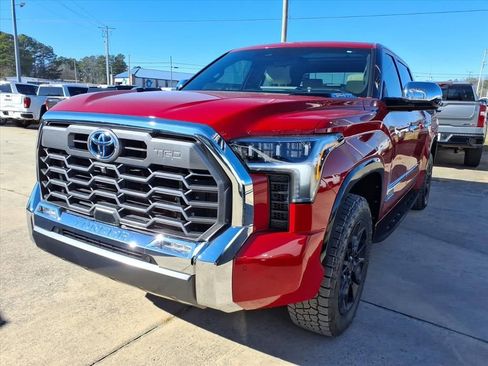 Used 2022 Toyota Tundra 1794 Edition image 3