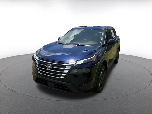 Used 2025 Nissan Rogue SV AWD/4WD image 7