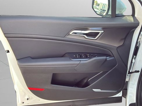 New 2026 Kia Sportage EX w/ EX Panorama Roof Package image 11