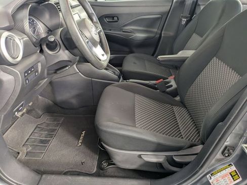 Used 2021 Nissan Versa S FWD image 11