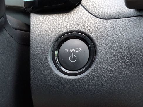 Used 2026 Toyota Camry LE AWD/4WD image 25