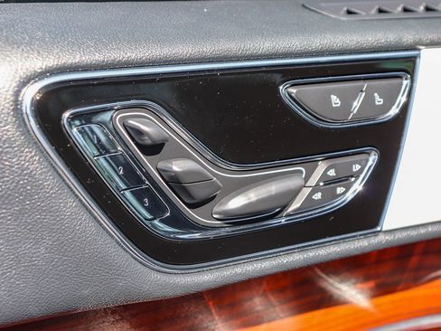 Used 2023 Lincoln Navigator Reserve AWD/4WD image 23