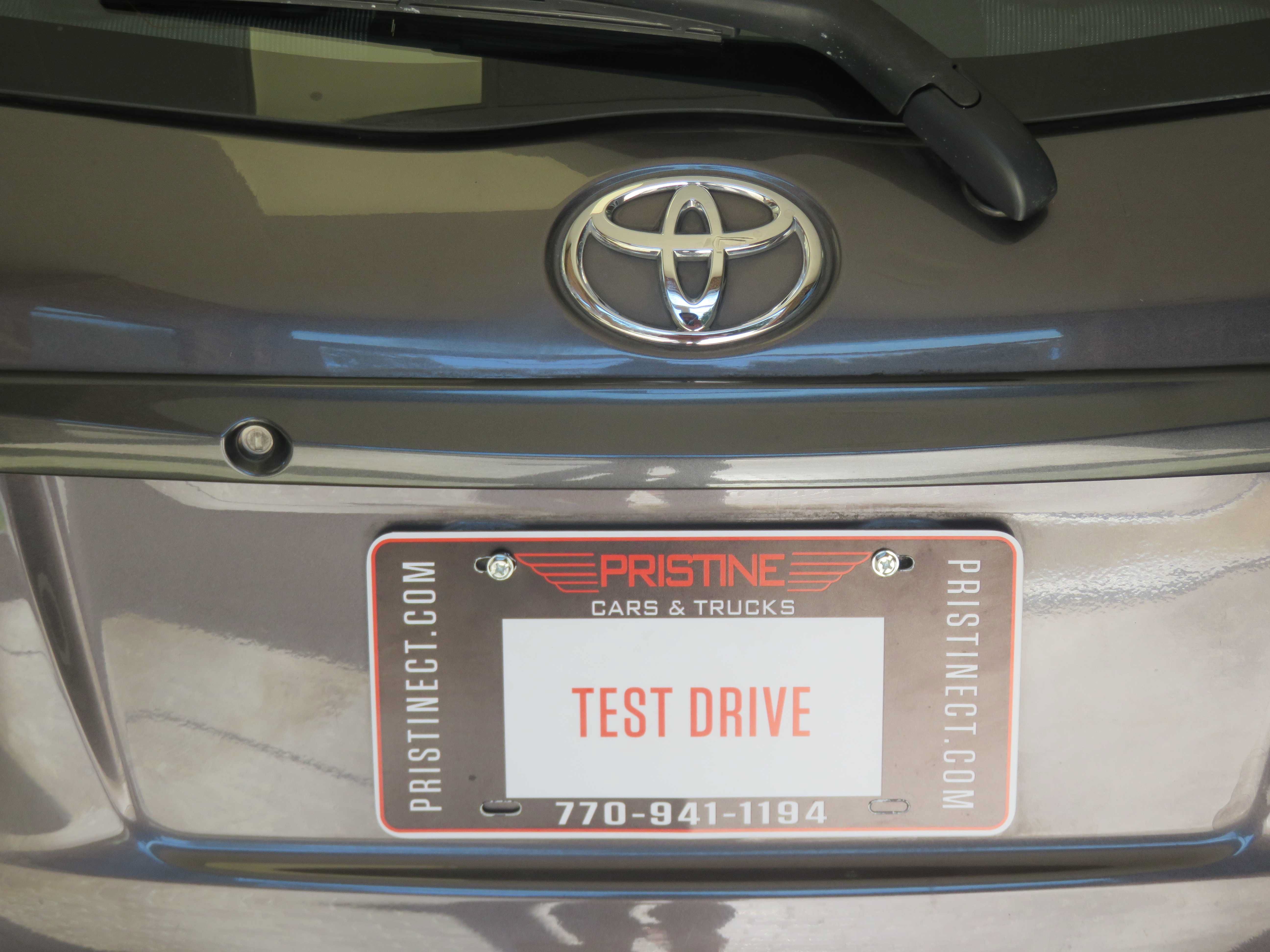 Used 2015 Toyota Yaris L FWD image 56