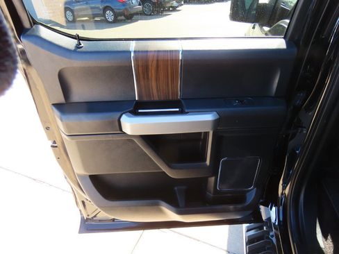 Used 2016 Ford F150 Lariat image 20