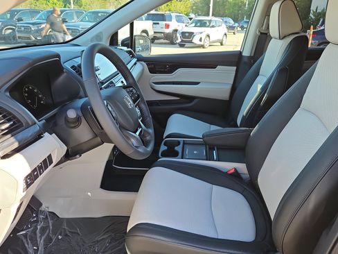 New 2026 Honda Odyssey Elite image 16