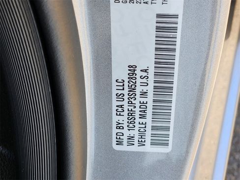 Used 2025 RAM 1500 Laramie image 26