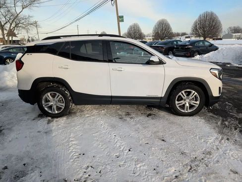 Used 2018 GMC Terrain SLE w/ Driver Convenience Package image 6