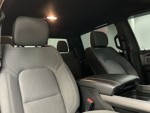 Used 2022 RAM 1500 Big Horn AWD/4WD image 35