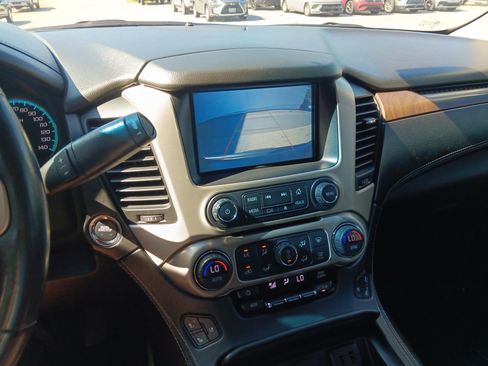Used 2019 GMC Yukon XL Denali RWD image 14