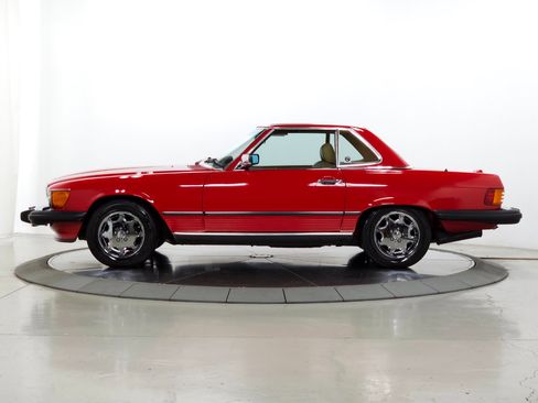 Used 1989 Mercedes-Benz 560 SL image 4