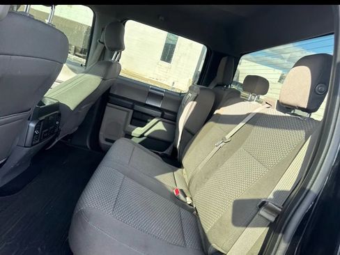 Used 2017 Ford F250 XLT w/ XLT Premium Package image 10