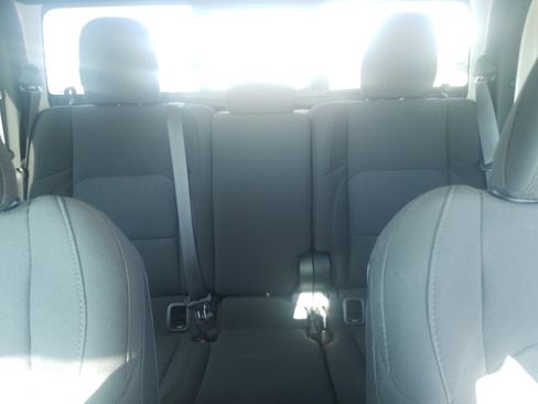 Used 2023 Jeep Gladiator Sport AWD/4WD image 19