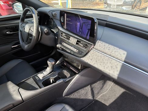 Used 2023 Lexus ES 350 w/ Premium Package FWD image 42