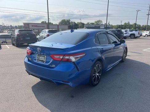Used 2018 Toyota Camry SE w/ Audio Package FWD image 5