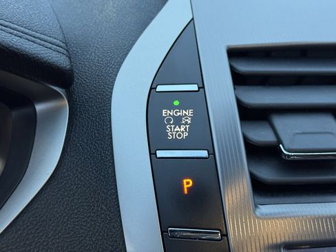 Used 2020 Lincoln MKZ Reserve image 17