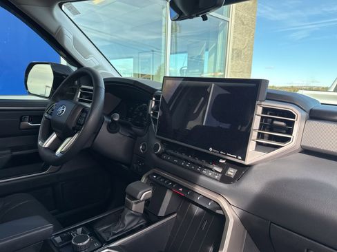Used 2024 Toyota Tundra Limited image 15