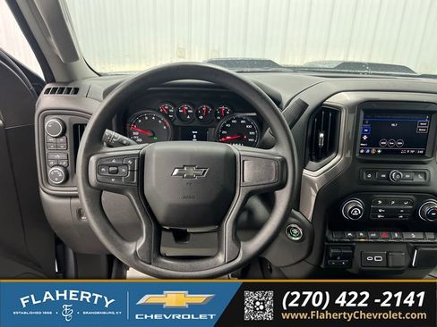 Used 2025 Chevrolet Silverado 1500 Custom Trail Boss AWD/4WD image 27