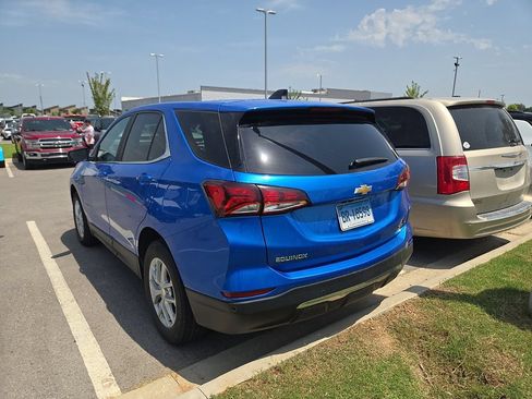 Used 2024 Chevrolet Equinox LT AWD/4WD image 2
