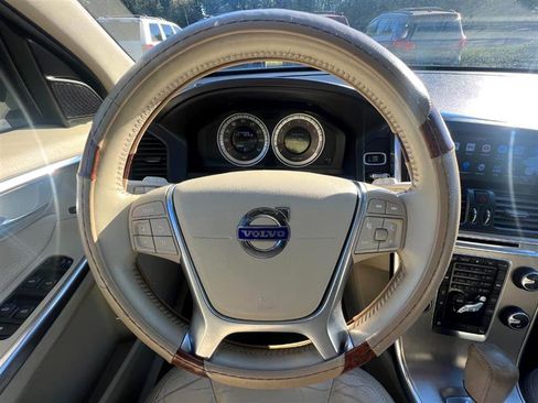 Used 2012 Volvo XC60 3.2 Platinum image 19