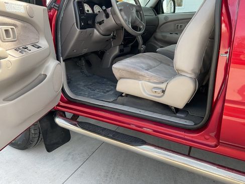 Used 2004 Toyota Tacoma 4x4 Xtracab V6 image 25