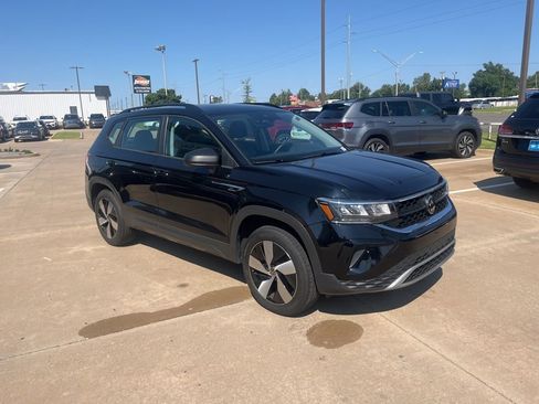 Used 2024 Volkswagen Taos S image 3