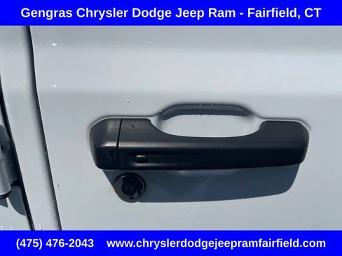 Used 2024 Jeep Wrangler Unlimited w/ Convenience Group AWD/4WD image 19