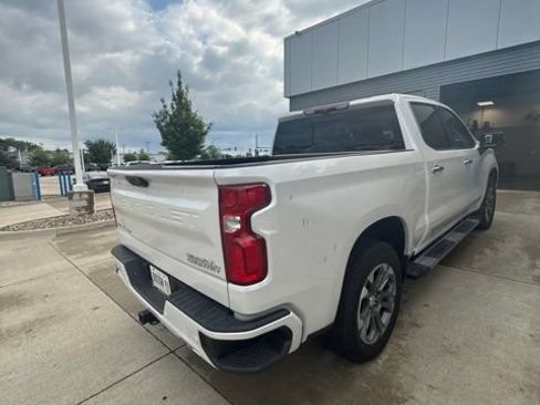 Used 2025 Chevrolet Silverado 1500 High Country w/ Technology Package AWD/4WD image 6