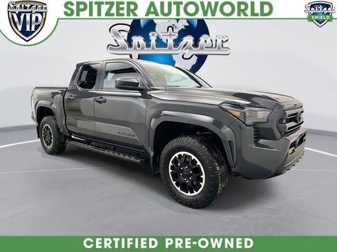 Used 2025 Toyota Tacoma SR5 image 1