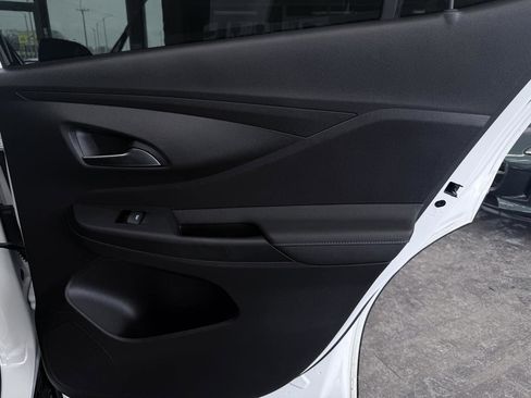 Used 2025 Buick Envista Sport Touring w/ Convenience I Package image 32