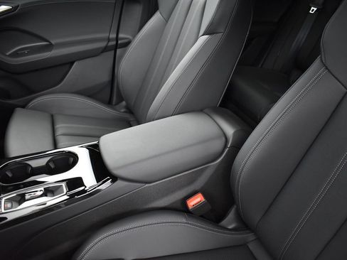 New 2027 Audi SQ6 e-tron Premium Plus AWD/4WD image 8