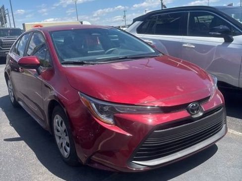 Used 2024 Toyota Corolla LE image 1
