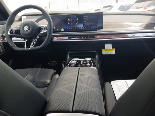 New 2026 BMW 760i xDrive w/ Executive Package AWD/4WD image 13