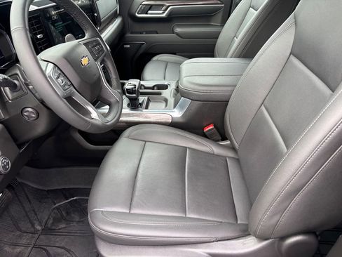 Certified 2025 Chevrolet Silverado 1500 LTZ image 10