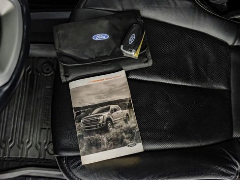 Used 2020 Ford F250 Lariat w/ Lariat Ultimate Package image 65