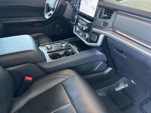 Used 2024 Ford Expedition Max XLT AWD/4WD image 20