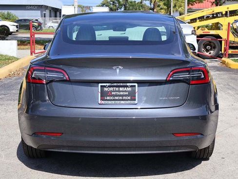 Used 2018 Tesla Model 3 Long Range AWD/4WD image 13